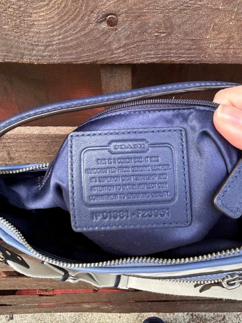 Coach Daisy Spectator ivory blue leather crossbody shoulder purse